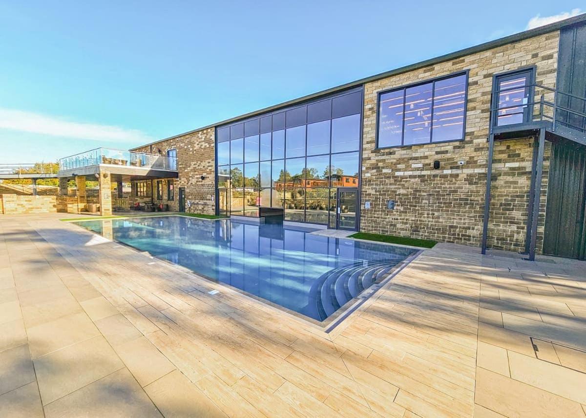 Wild Rose Holiday Park Colby  Exterior photo